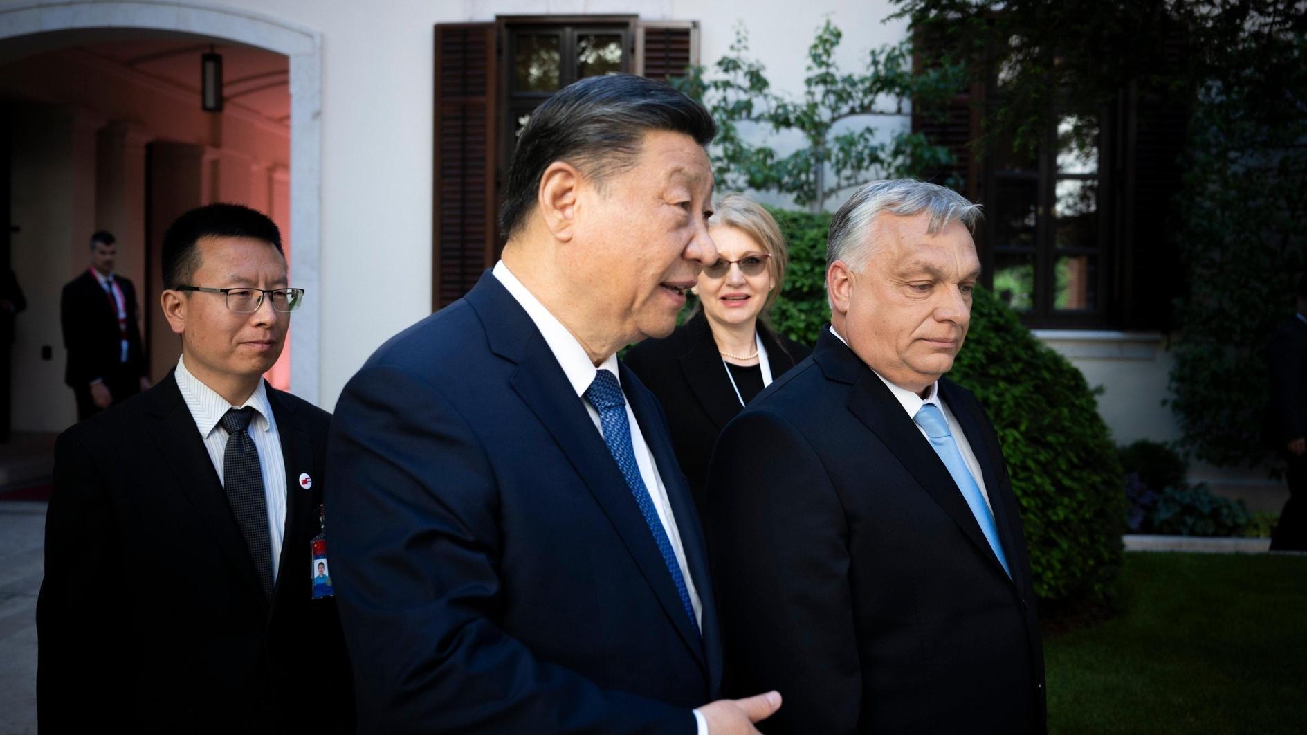 China's Xi in Hungary celebrates 'history's best' relations with Orban